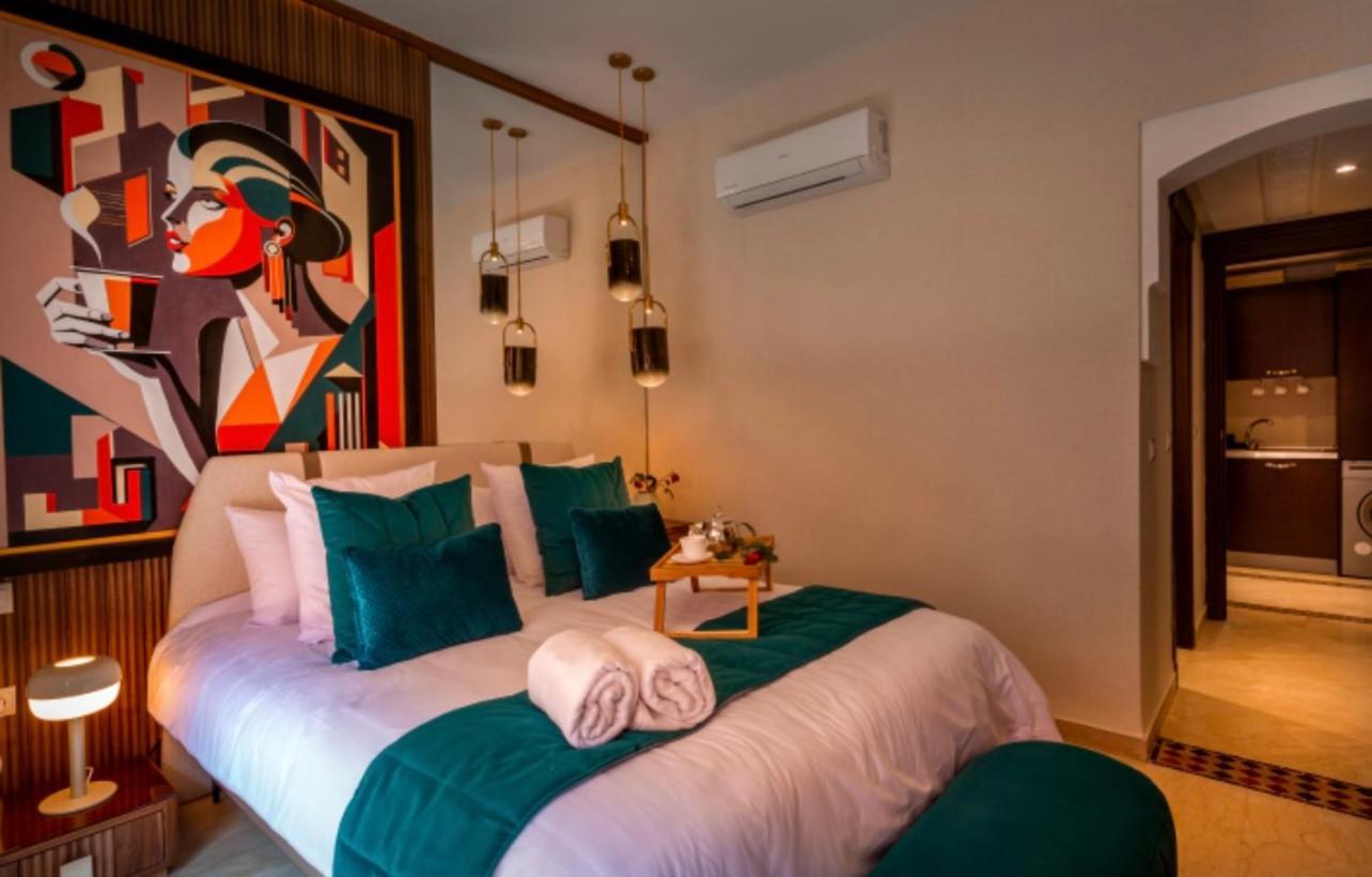 Logement De Luxe Avec Piscine, Hivernage マラケシュ エクステリア 写真