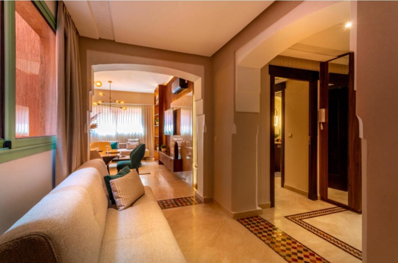 Logement De Luxe Avec Piscine, Hivernage マラケシュ エクステリア 写真