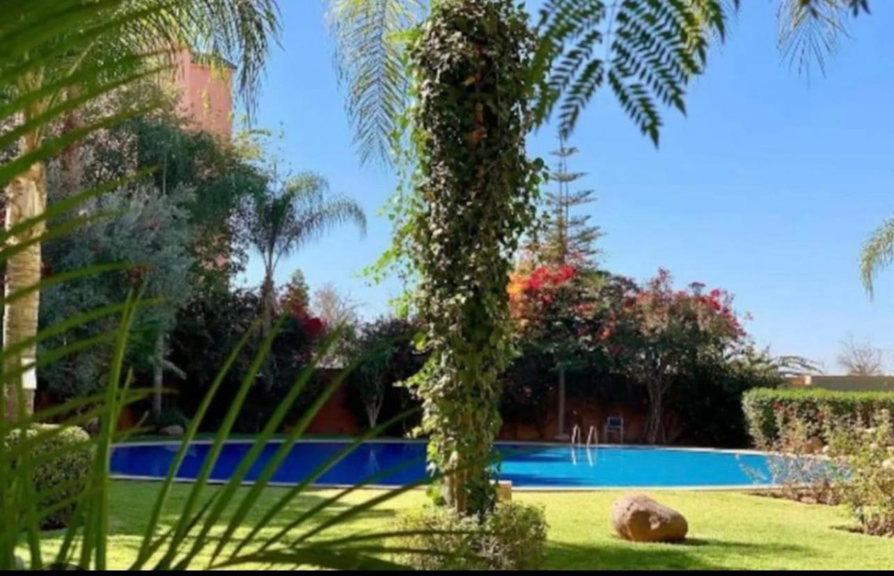 Logement De Luxe Avec Piscine, Hivernage マラケシュ エクステリア 写真