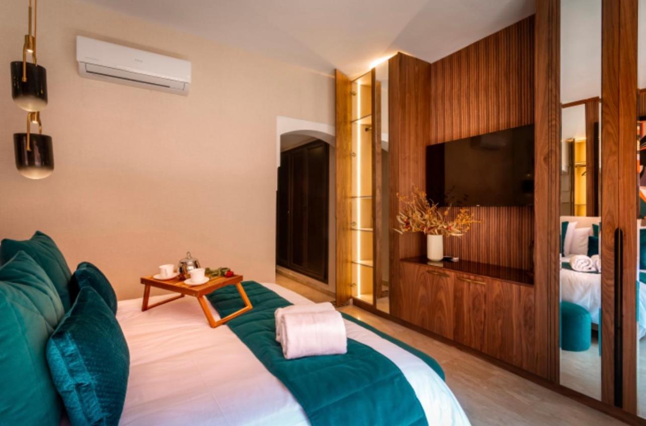 Logement De Luxe Avec Piscine, Hivernage マラケシュ エクステリア 写真