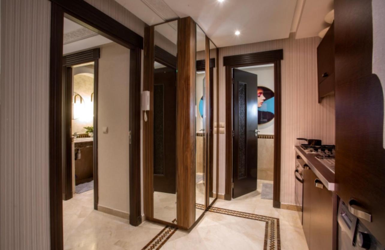 Logement De Luxe Avec Piscine, Hivernage マラケシュ エクステリア 写真